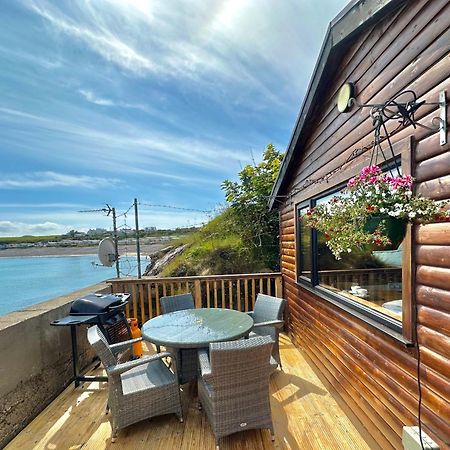 Cosy Portmor Log Cabin- Sea Views, Deck & Relaxation Malin Head Eksteriør billede