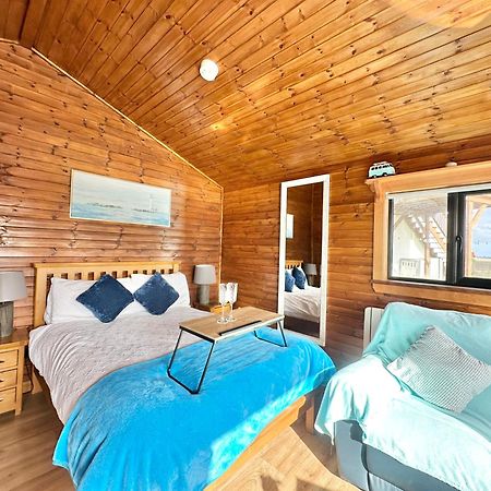 Cosy Portmor Log Cabin- Sea Views, Deck & Relaxation Malin Head Eksteriør billede